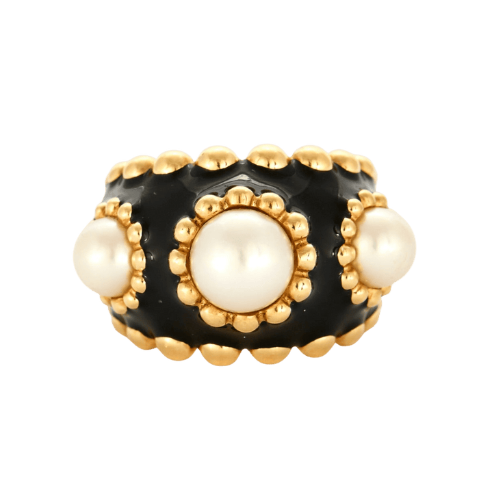 Bague 50 CHANEL - Baroque - Bague or jaune, émail noir et perles 58 Facettes DV6154-2