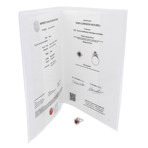 Bague 52 Bague en or blanc 18 carats avec rubis et diamants 58 Facettes 3030088CN