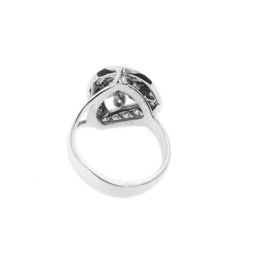 Bague 53 Bague triangulaire en or blanc 18 ct avec diamants taille brillant 58 Facettes 30674