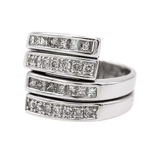 Bague 57 Bague en or blanc 18 carats pavée de diamants 58 Facettes 3073307CN
