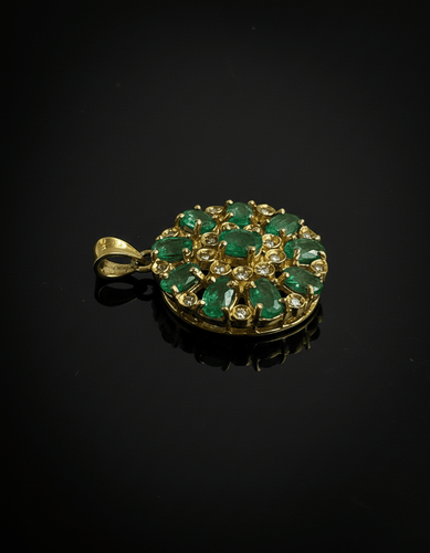 Pendentif Pendentif rond en or 18 carats, émeraude et diamants naturels 58 Facettes