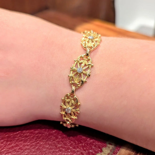 Bracelet Bracelet en or jaune 18 carats serti de diamants 58 Facettes 31503