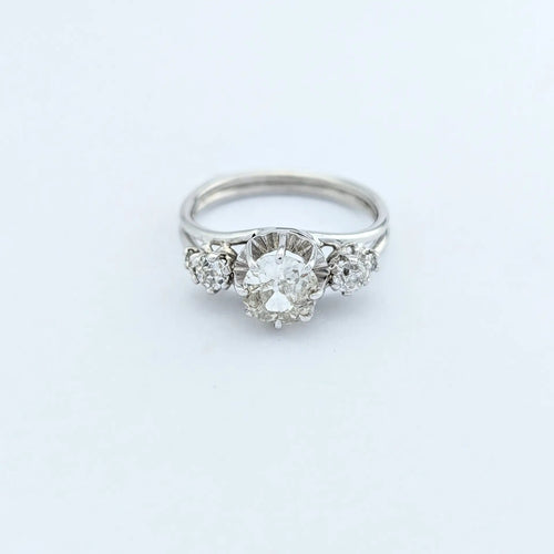 Bague 54 Bague ancienne en or blanc 18 carats et diamants 58 Facettes 31885