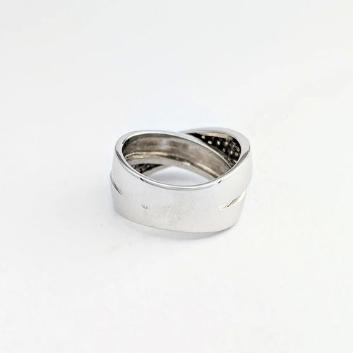 Bague 52 Bague en or blanc 18 carats et diamants 58 Facettes 31893