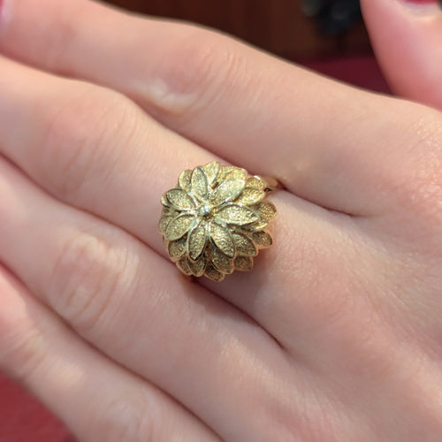 Bague 55.5 Bague florale ancienne en or jaune 18 carats 58 Facettes 32239