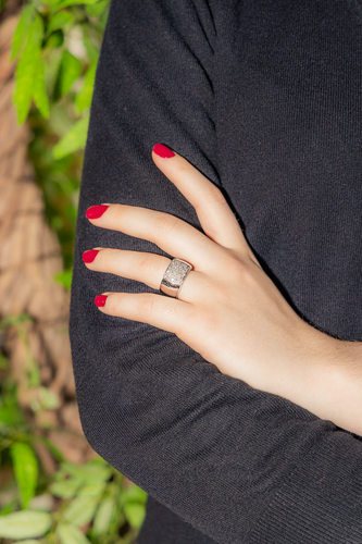 Bague 51 Bague pavée de diamants en or blanc 18 carats 58 Facettes 3230359CN