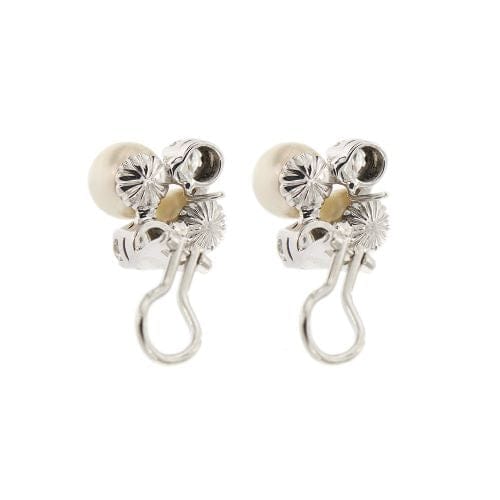 Boucles d'oreilles Boucles d’oreilles bouton perles et diamants en or blanc 18 ct 58 Facettes 32450
