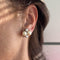 Boucles d'oreilles Boucles d’oreilles bouton perles et diamants en or blanc 18 ct 58 Facettes 32450
