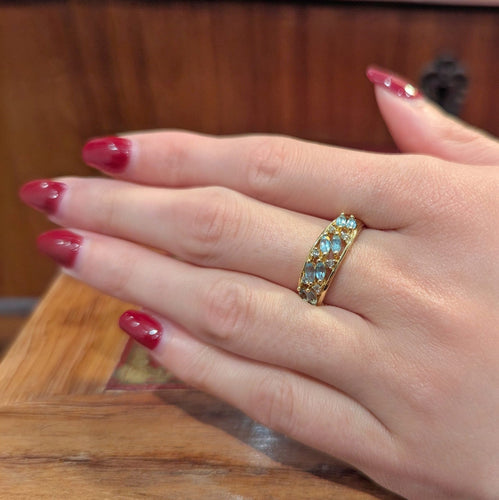 Bague 60 Bague en or jaune 18 carats et aigues-marines taille marquise 58 Facettes 33287