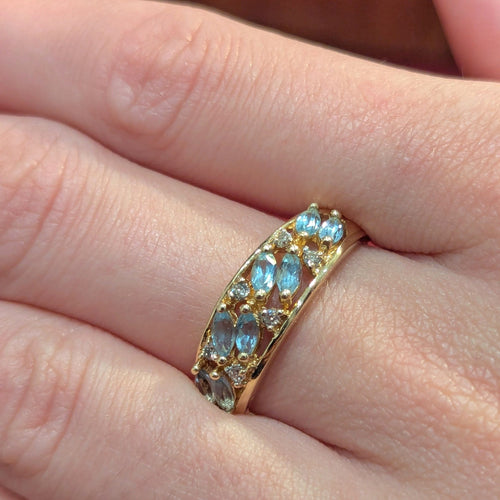 Bague 60 Bague en or jaune 18 carats et aigues-marines taille marquise 58 Facettes 33287