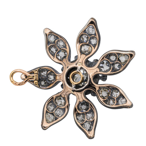 Pendentif Pendentif fleur en or jaune 18 carats et argent, diamants 58 Facettes 3351140CN