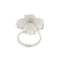 Bague Bague fleur en or blanc 18 ct et onyx blancs 58 Facettes 37093