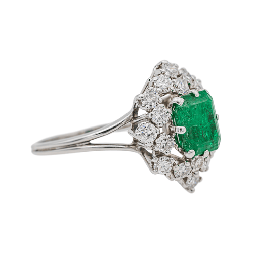 Bague 60 Bague Pompadour en or blanc avec émeraude et diamants 58 Facettes 3841380RV