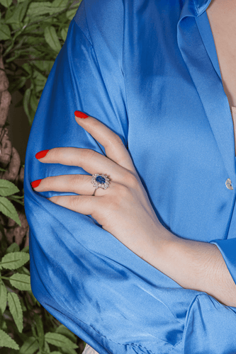 Bague 53 Bague pompadour en or blanc avec saphir et diamants 58 Facettes 3951650CN