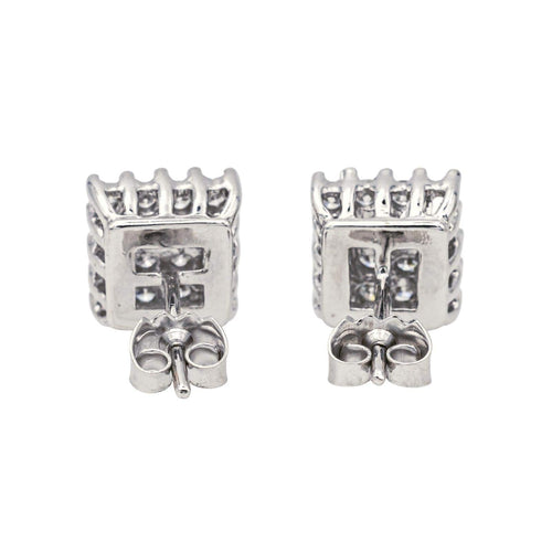 Boucles d'oreilles Boucles d’oreilles puces en or blanc 18 carats et diamants 58 Facettes 4061321CN