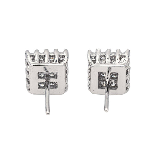 Boucles d'oreilles Boucles d’oreilles puces en or blanc 18 carats et diamants 58 Facettes 4061321CN