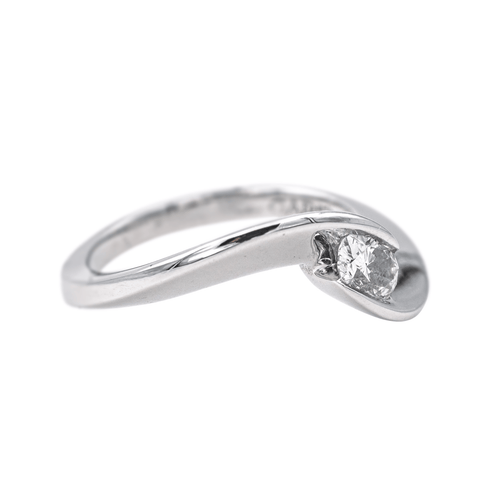 Bague 51 Bague solitaire en or blanc 18 carats avec diamant ovale 58 Facettes 4151685RV