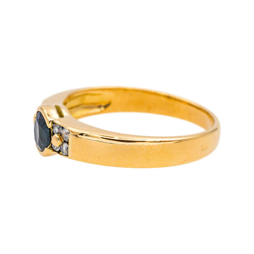 Bague 54.5 Bague en or jaune 18 carats avec saphir ovale et diamants 58 Facettes 4175003CN