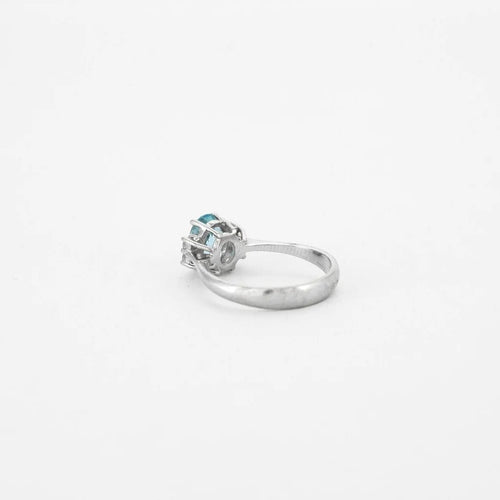 Bague 52 Bague aigue-marine et diamants en or gris 58 Facettes