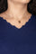Collier Collier en or jaune 18 carats avec pendentif fée émaillé rose 58 Facettes 4799505CN