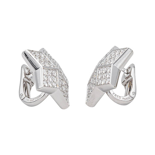 Boucles d'oreilles Fred Lucifer - Boucles d’oreilles dormeuses en or blanc et diamants 58 Facettes 4804960CN