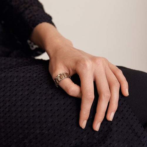 Bague 61 Chaumet - Bague bandeau Class One en or blanc et diamants 58 Facettes BO/230007 STA