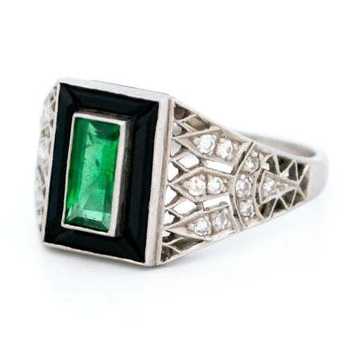 Bague 56 Bague en platine avec émeraude, onyx et diamants 58 Facettes 4E1AB52DC0A34BB8AF034567CE1842E0