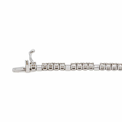 Bracelet Bracelet tennis en or blanc 18 carats serti de diamants 58 Facettes 4901431CN
