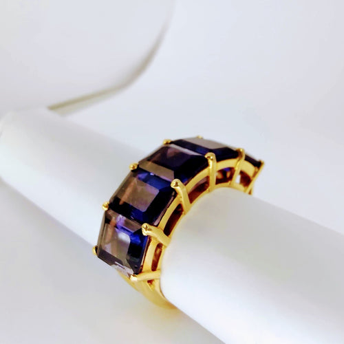 Bague 52 Bague en or jaune 18 carats avec iolites 58 Facettes 5583
