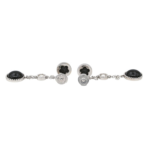 Boucles d'oreilles Susie Otero - Boucles d’oreilles pendantes en or blanc, diamants et onyx 58 Facettes 578248CD