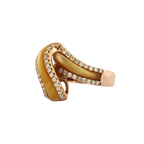 Bague 54 Bague "Galon" en or jaune 18 carats, nacre et diamants 58 Facettes BO/230066