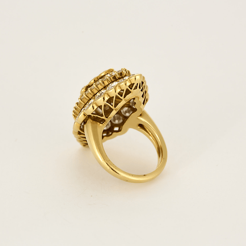 Bague 51 VAN CLEEF & ARPELS - Bague or jaune et diamants de forme marquise 58 Facettes