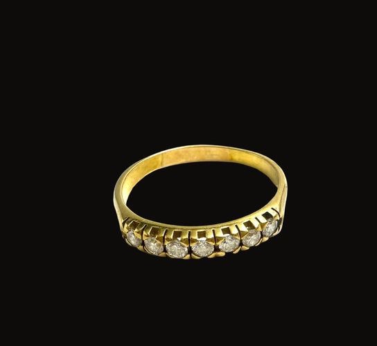 Bague Bague rivière années 1960 en or jaune 18 carats et diamants 58 Facettes