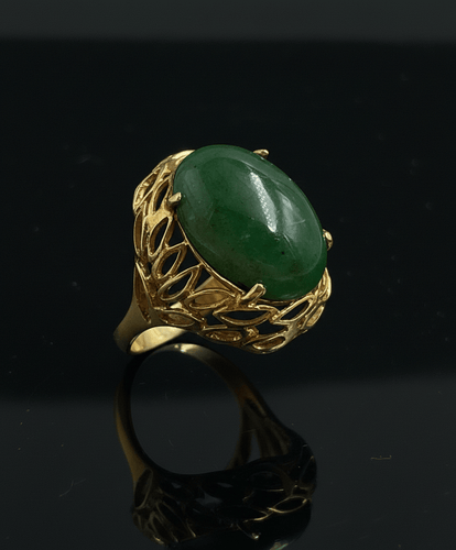 Bague Bague en or avec cabochon de jaspe vert, Italie années 1960 58 Facettes