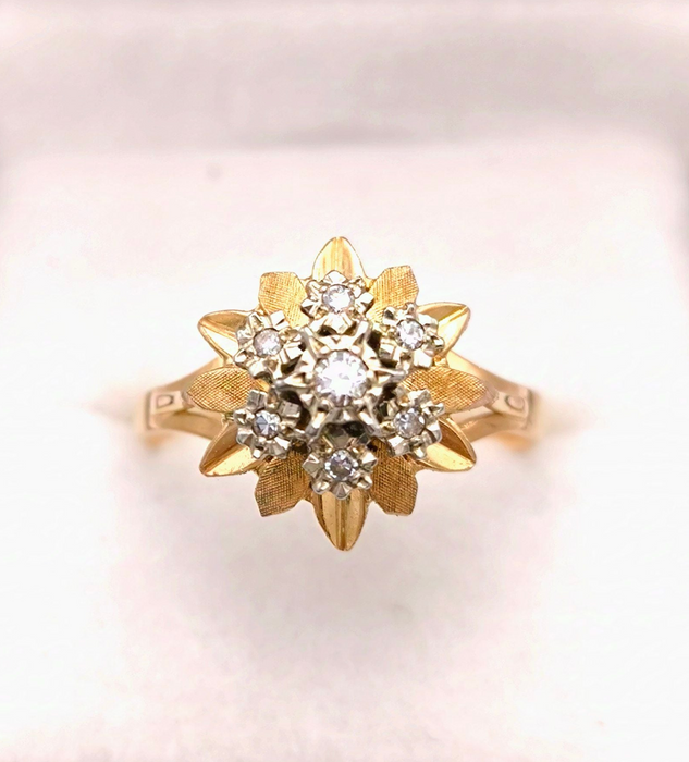 50s flower ring 2 golds and diamond