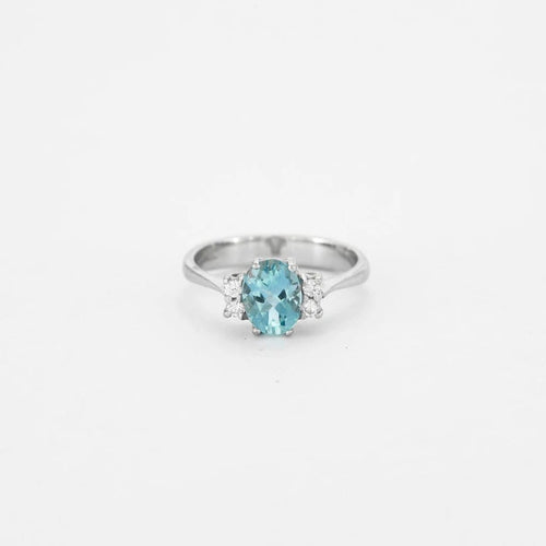 Bague 52 Bague aigue-marine et diamants en or gris 58 Facettes