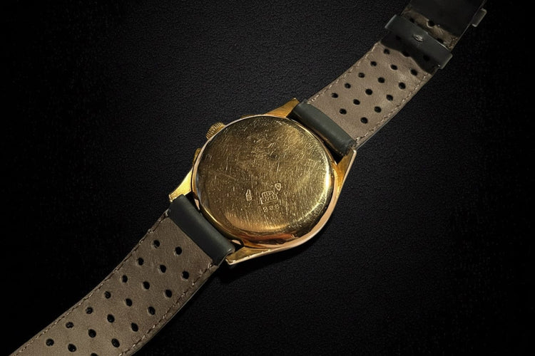 Švajcarski hronograf sat - Sat od žutog zlata 18K, beli brojčanik 38 mm 58 Facettes