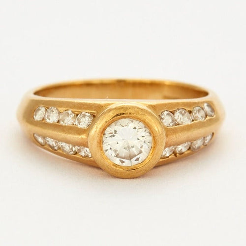 Bague 51 Bague or jaune avec diamant central épaulé de diamants 58 Facettes DV0497-7