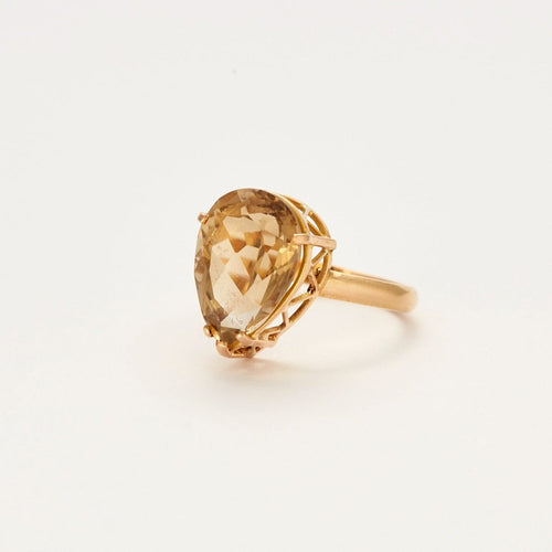 Bague Bague en or jaune citrine taillée en poire. 58 Facettes DV2211-2