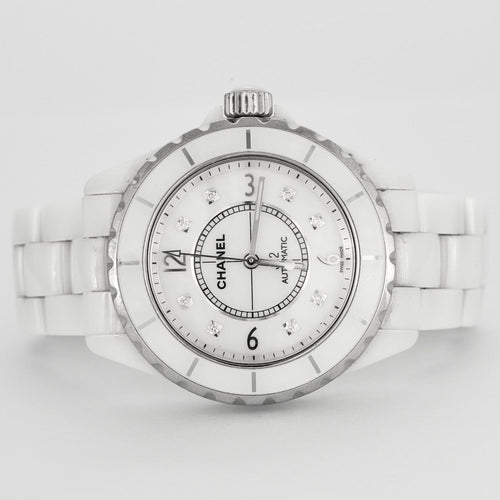 Montre CHANEL - J12 - Céramique et diamants 58 Facettes DV0509-4