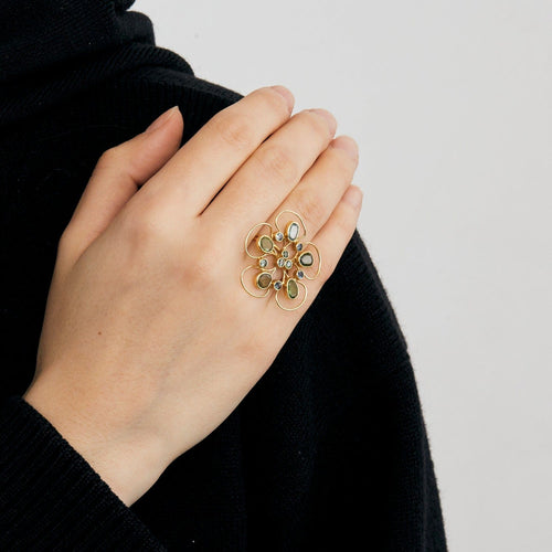 Bague 51.5  Claire de Divonne - Bague Fleur en or jaune saphirs , péridots, topazes 58 Facettes DV3020-11-515-3