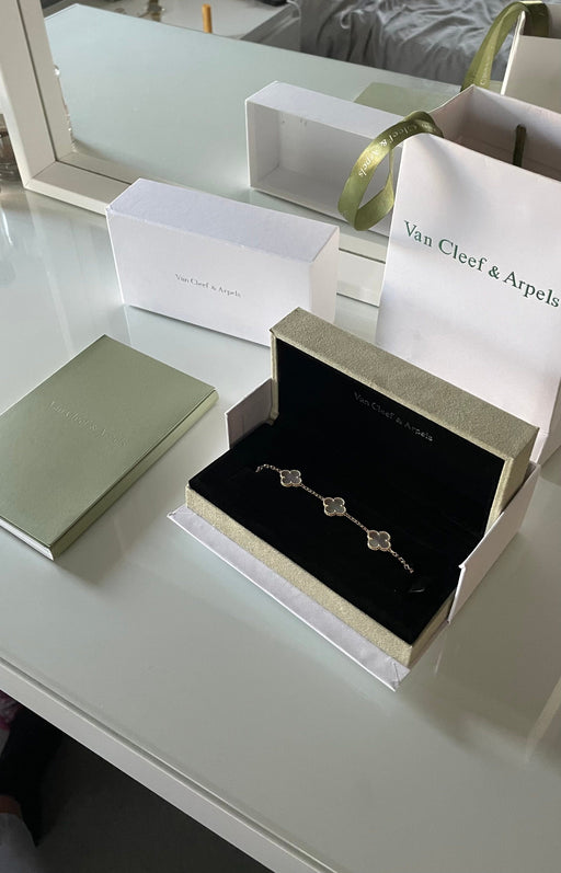 Bracelet VAN CLEEF & ARPELS - Pure Alhambra - Bracelet or jaune et Nacre 58 Facettes DV3500-1