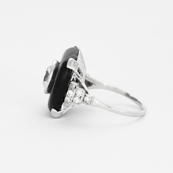 Bague 51 Bague en or blanc serti d'un onyx et diamant 58 Facettes DV0671-6-51-2