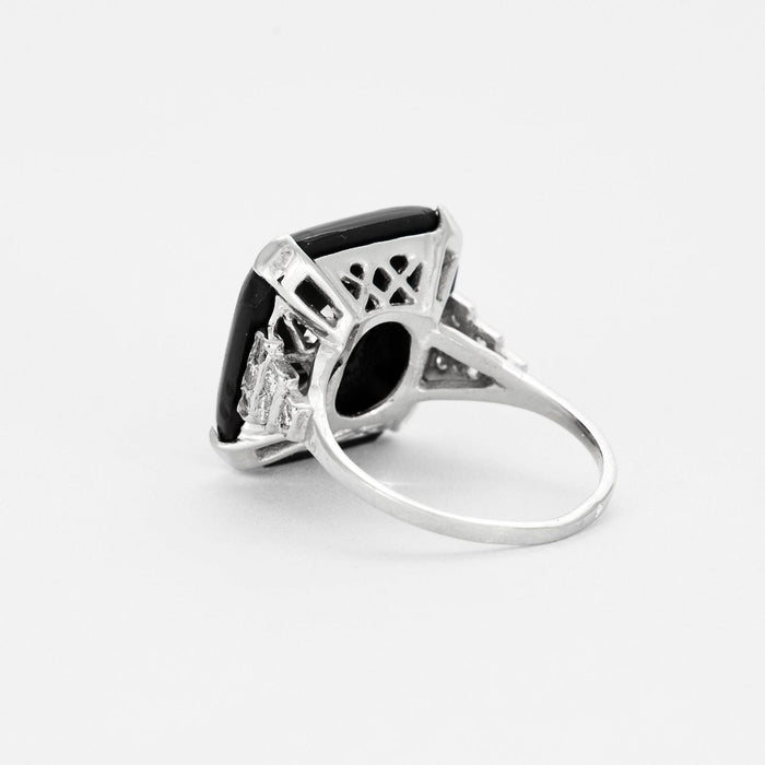 Bague 51 Bague en or blanc serti d'un onyx et diamant 58 Facettes DV0671-6-51-2