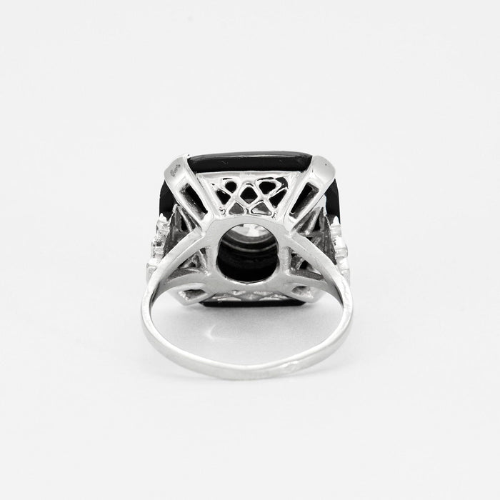 Bague 51 Bague en or blanc serti d'un onyx et diamant 58 Facettes DV0671-6-51-2