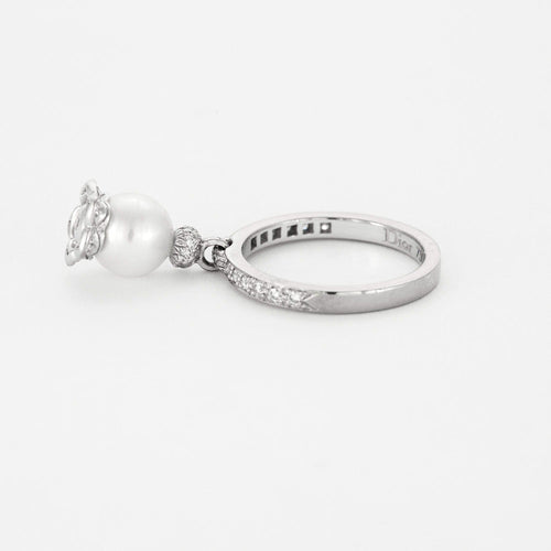 Bague 50 DIOR Bague Muguet or gris, diamants et perle 58 Facettes DV0711-1-50-2