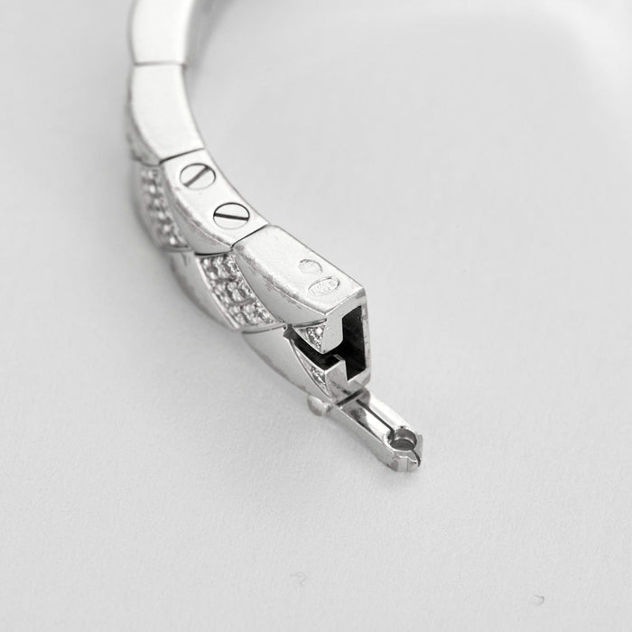 Bracelet CHANEL - Coco crush - Bracelet en or gris et diamants 58 Facettes DV6154-1