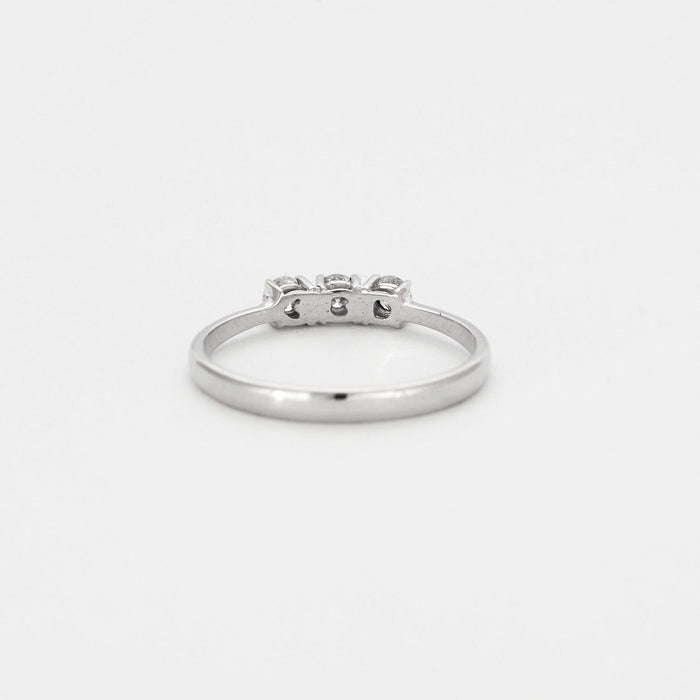 Bague 58 Bague en or gris, diamants 58 Facettes DV5778-1