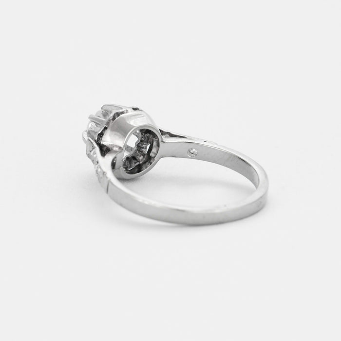 Solitaire ring platinum, white gold and diamonds