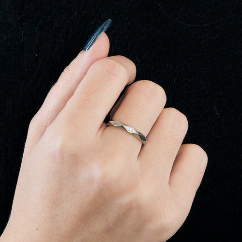 Bague 52 BOUCHERON- Alliance Facette en platine et diamants 58 Facettes DV5651-1